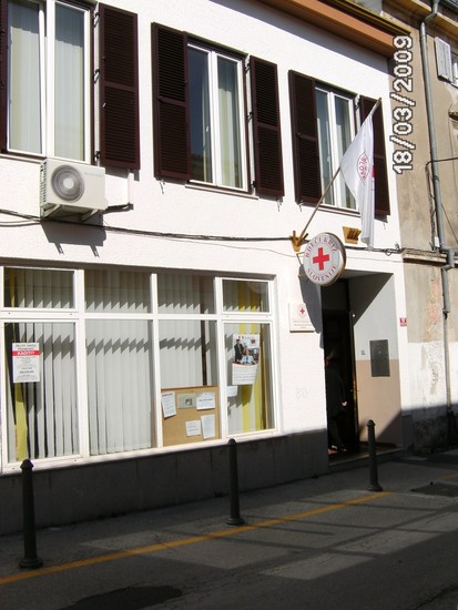 izolski Rdeči križ